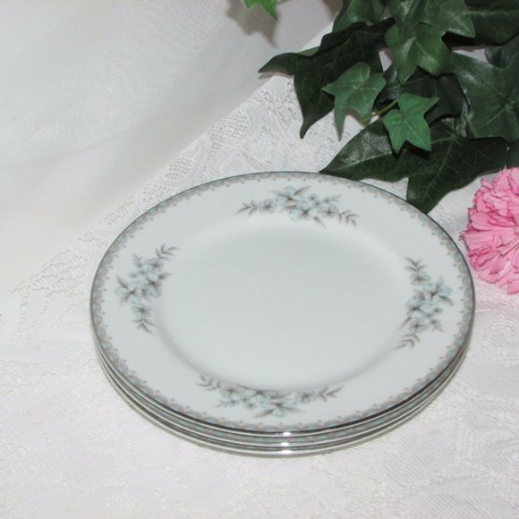 3 MIKASA Fine China Alicia Salad Plates 9359 Blue Floral Vintage Cottagecore - Picture 2 of 6